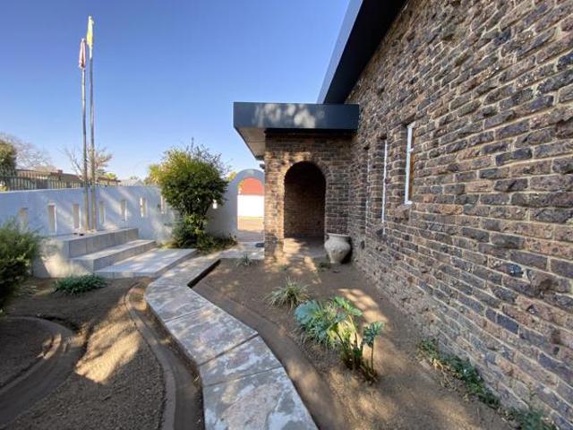 4 Bedroom House in Amiel Park
