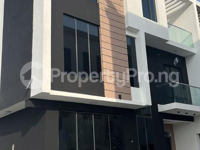 4 Bedroom House in Abraham adesanya estate Ajah Lagos | House for sale in ajah | House in ajah | 4 Bedroom | PropertyPro Nigeria