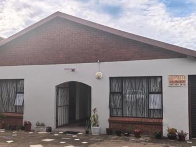 4 Bedroom House in Acaciaville