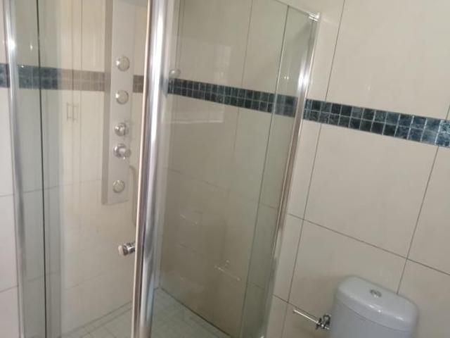 4 Bedroom House in Aerorand