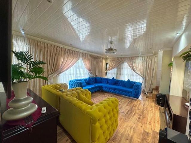 4 Bedroom House in African Jewel
