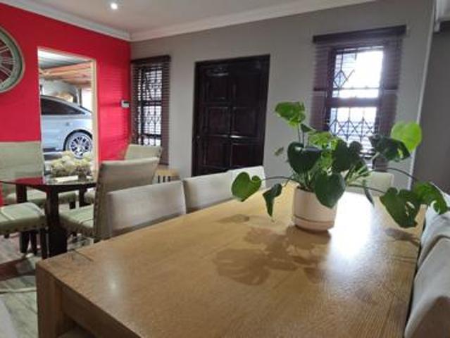 4 Bedroom House in Alveda