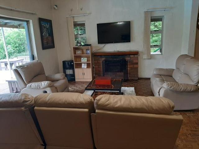 4 Bedroom House in Albert Falls