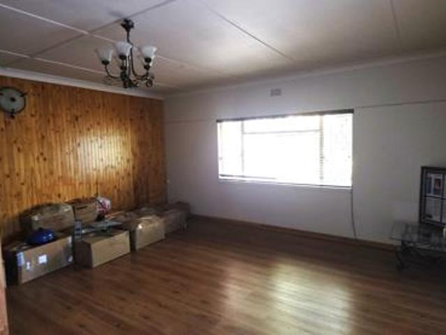 4 Bedroom House in Albertynshof