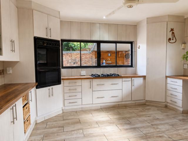 4 Bedroom House in Alma