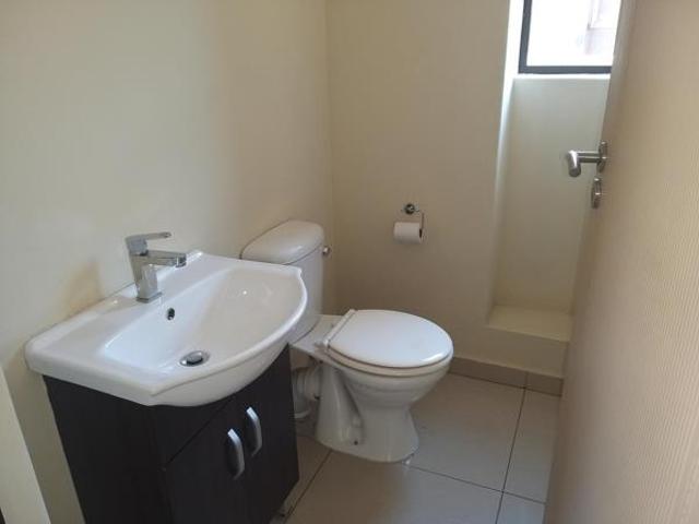 4 Bedroom House in Aqua Vista