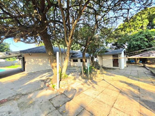 4 Bedroom House in Arboretum