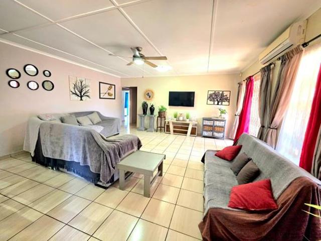 4 Bedroom House in Arboretum