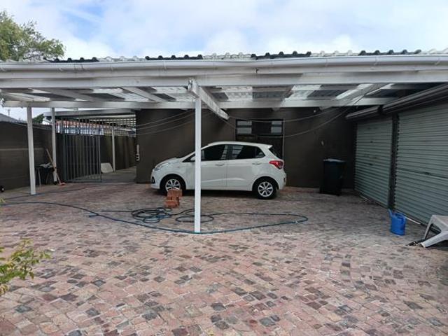4 Bedroom House in Athlone