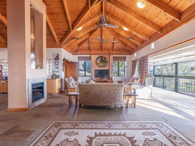 4 Bedroom House in Atlantic Beach Golf Estate
