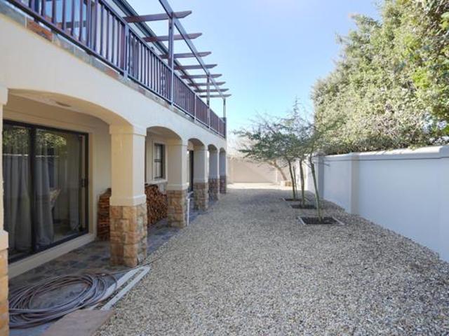4 Bedroom House in Atlantic Beach Golf Estate