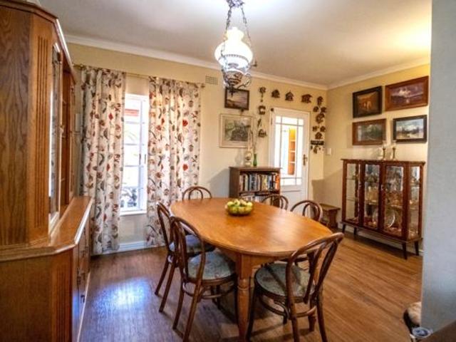 4 Bedroom House in Aurora