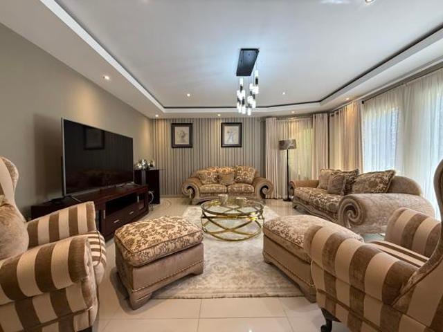 4 Bedroom House in Aviary Hill