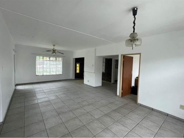 4 Bedroom House in Aviary Hill