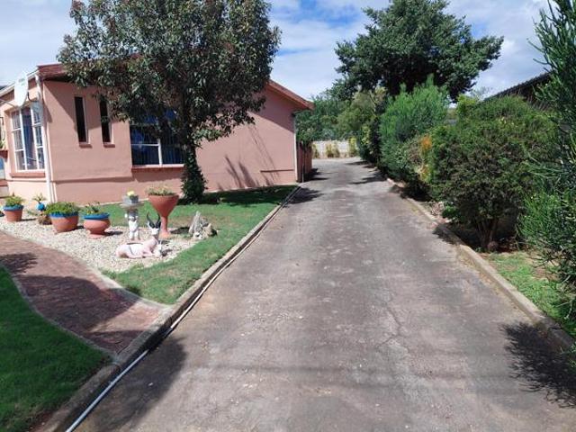 4 Bedroom House in Bothasrus