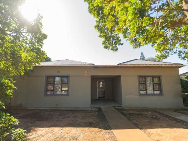 4 Bedroom House in Bothasrus