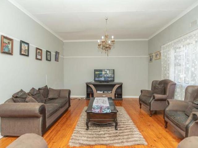 4 Bedroom House in Bothasrus
