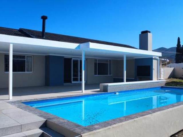 4 Bedroom House in Bonnievale