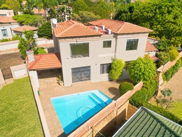 4 Bedroom House in Boschdal