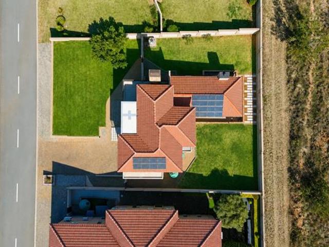 4 Bedroom House in Boschdal
