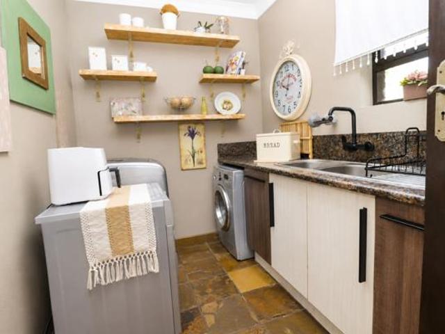 4 Bedroom House in Boschdal