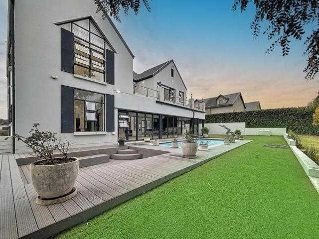 4 Bedroom House in Boschkop AH
