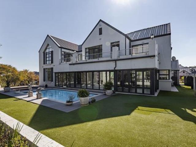 4 Bedroom House in Boschkop AH