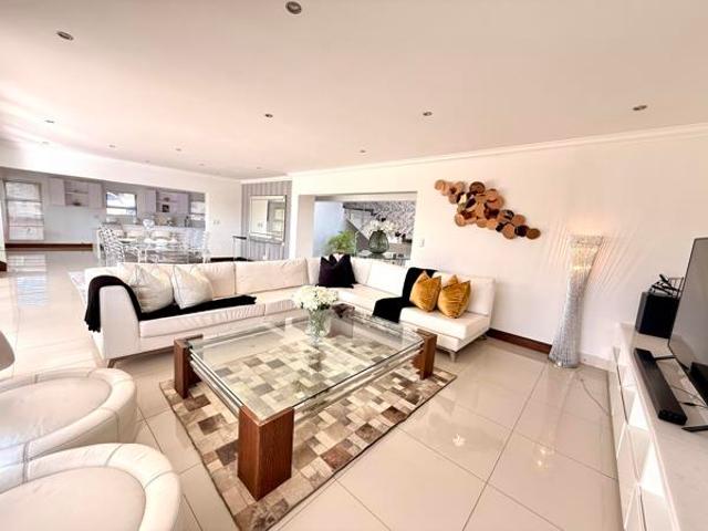 4 Bedroom House in Bankenveld