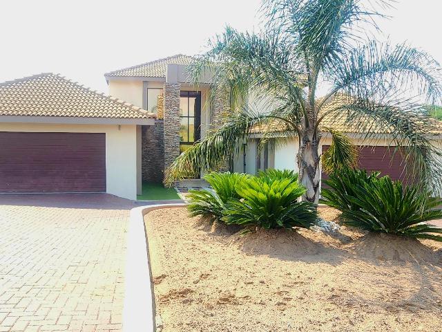 4 Bedroom House in Bankenveld