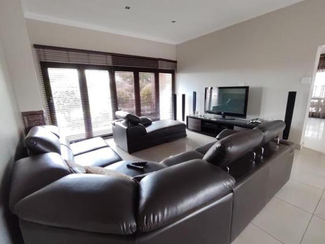 4 Bedroom House in Bankenveld