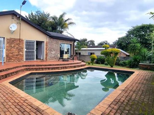 4 Bedroom House in Barberton