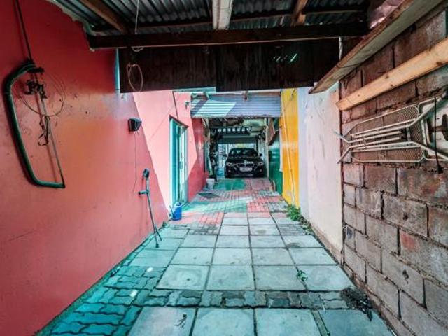 4 Bedroom House in Bethelsdorp
