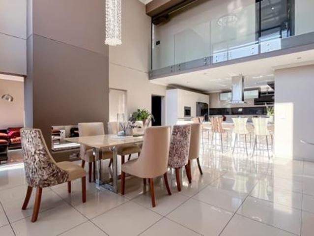 4 Bedroom House in Beverley Gardens