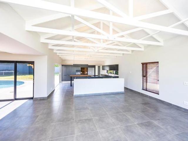 4 Bedroom House in Beacon Bay