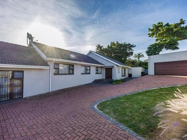 4 Bedroom House in Beacon Bay