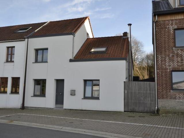 4 bedroom house in Beersel of 220m² with 800m² garden