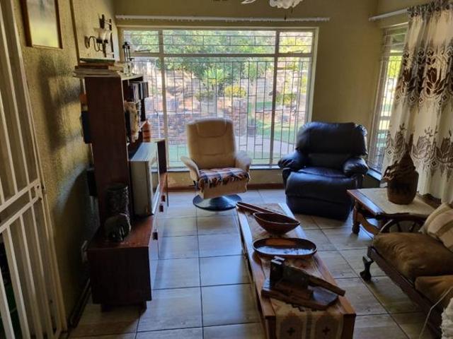 4 Bedroom House in Bela Warmbaths