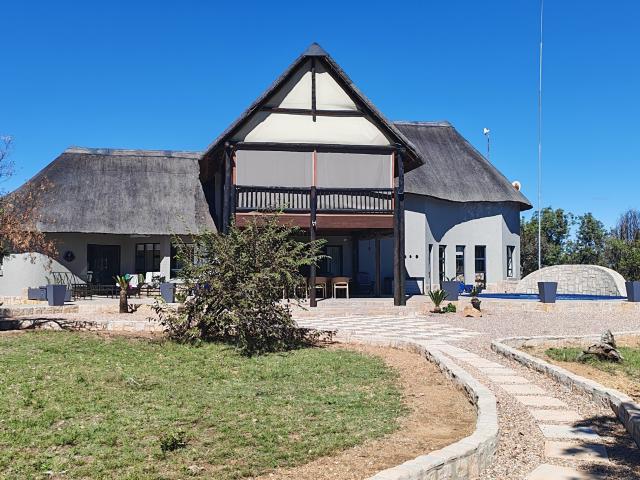 4 Bedroom House in Mabalingwe Nature Reserve