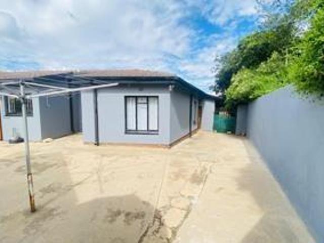 4 Bedroom House in Ben Fleur
