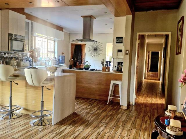 4 Bedroom House in Ben Fleur