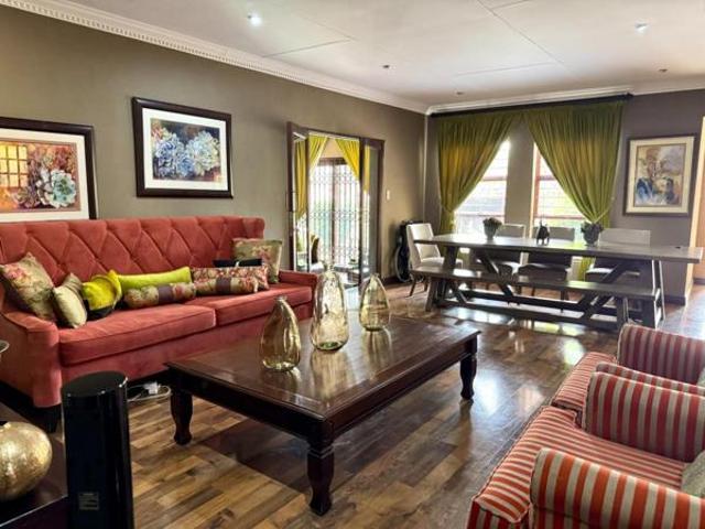 4 Bedroom House in Bendor