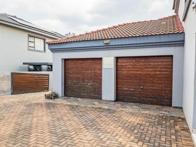 4 Bedroom House in Bendor