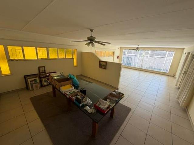 4 Bedroom House in Bendor