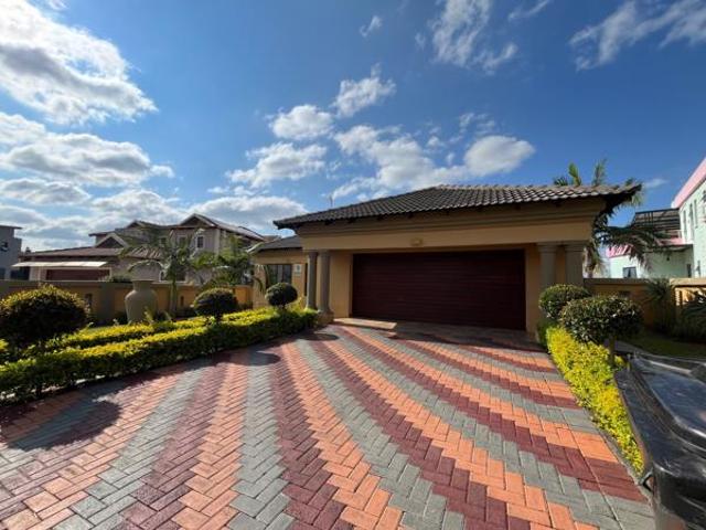 4 Bedroom House in Bendor