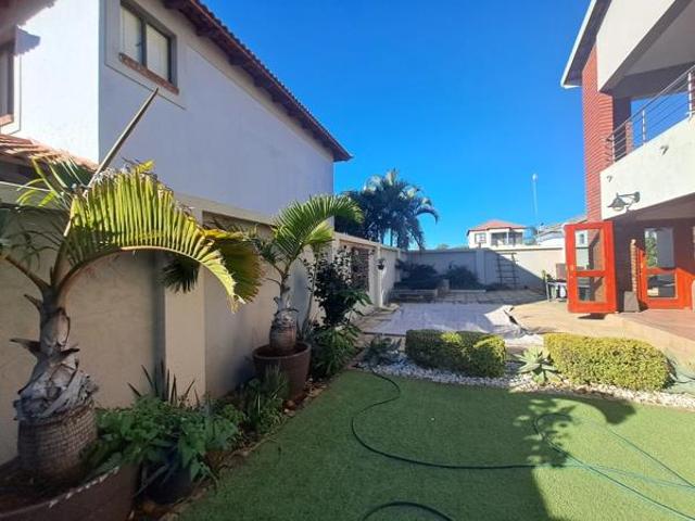 4 Bedroom House in Bendor