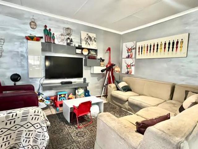 4 Bedroom House in Bendor