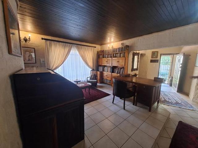4 Bedroom House in Bendor