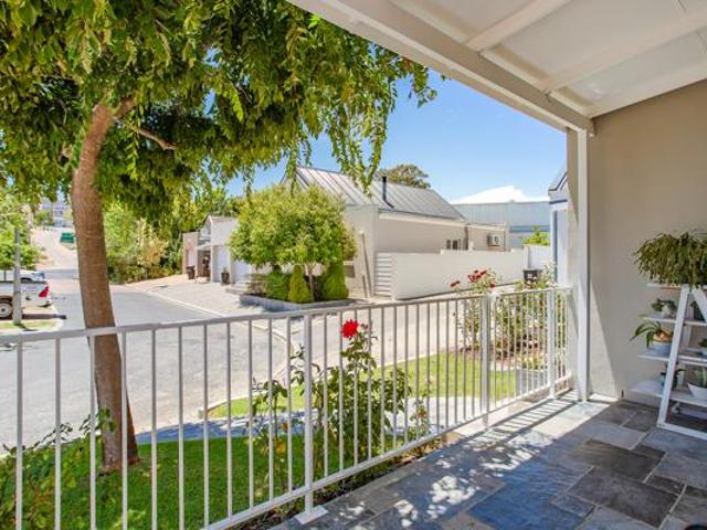 4 Bedroom House in Berg En Dal