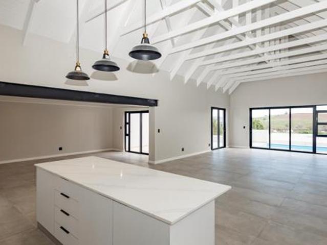 4 Bedroom House in Berg En Dal