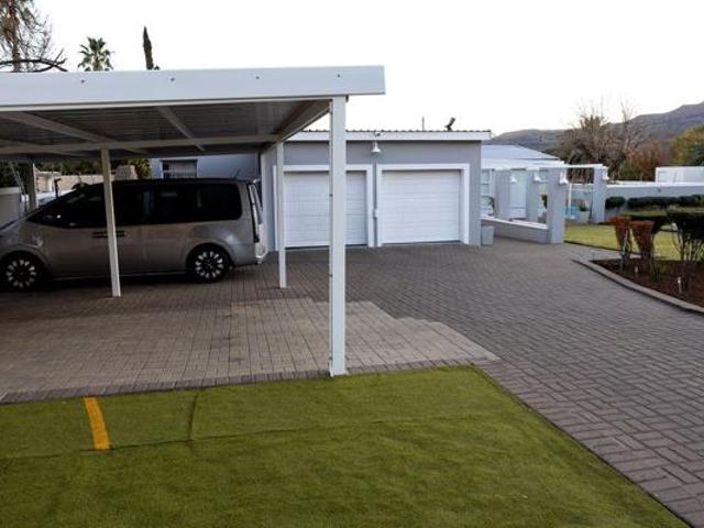 4 Bedroom House in Bergsig